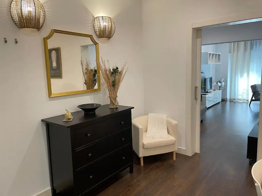 Cozy And Central Apartment Барселона