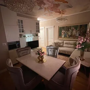 https://deoni-apartment.albaniahotels.org